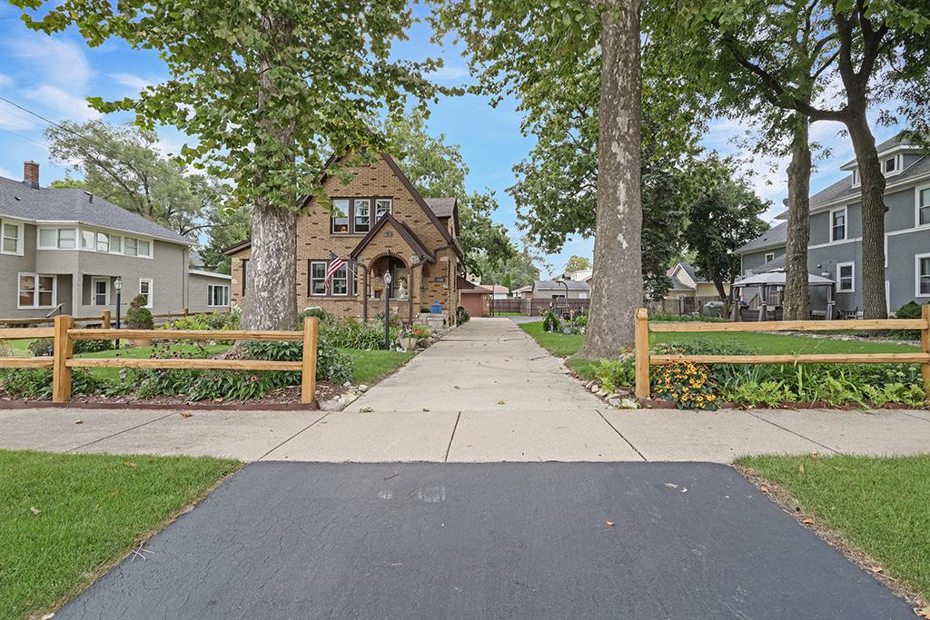 1326 S Washington St., Lockport, IL 60441