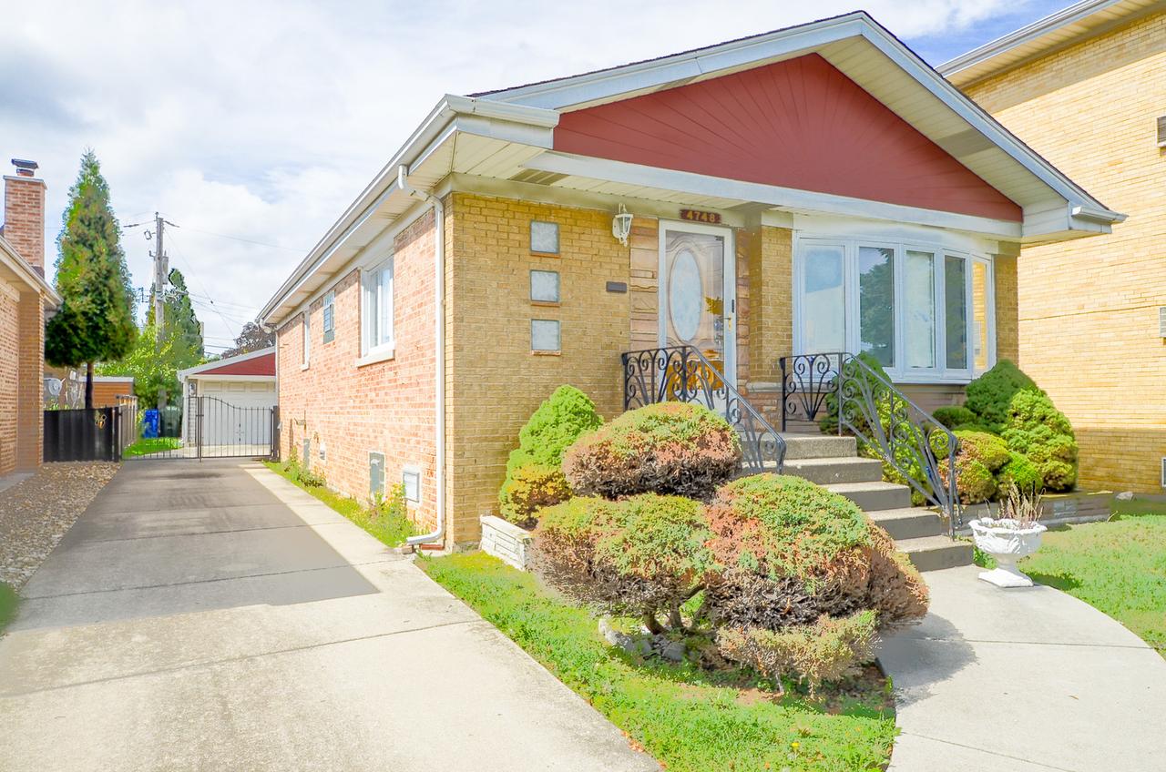 4728 N Newland Ave., Harwood Heights, IL 60706
