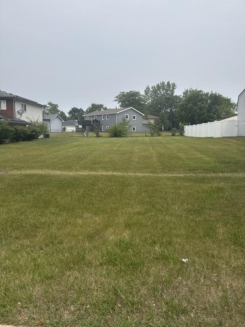 612 Hickok Ln., University Park, IL 60466