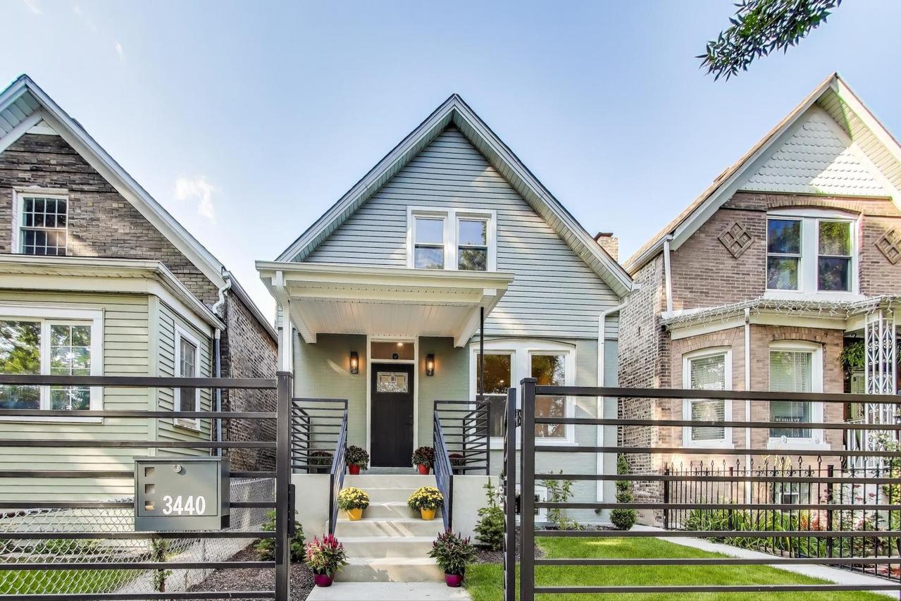 3440 W Hirsch St., Chicago, IL 60651