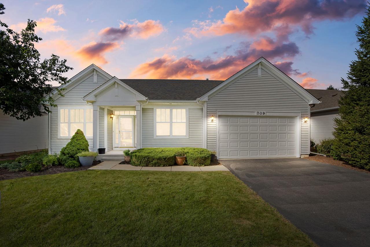 709 Bohannon Cir., Oswego, IL 60543