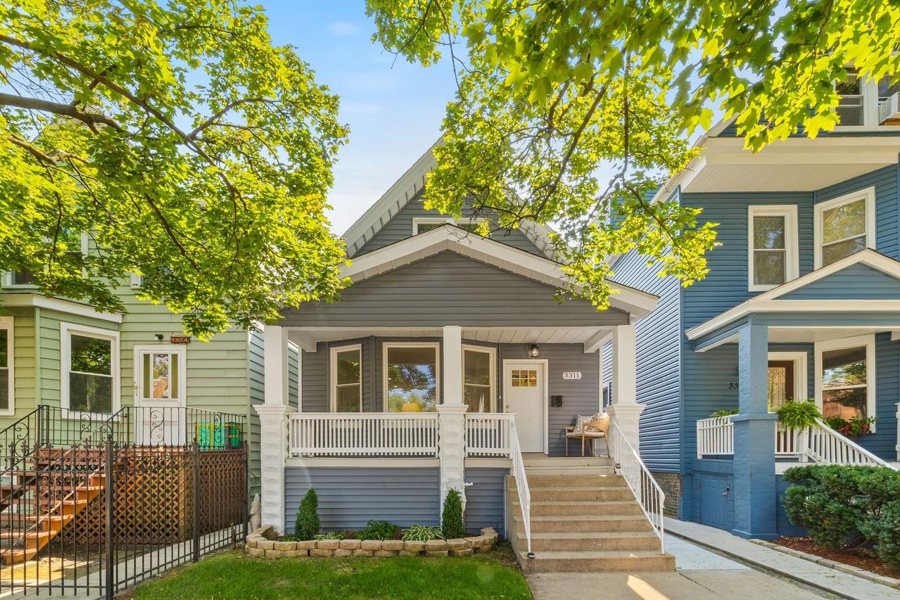 3311 W Belle Plaine Ave., Chicago, IL 60618