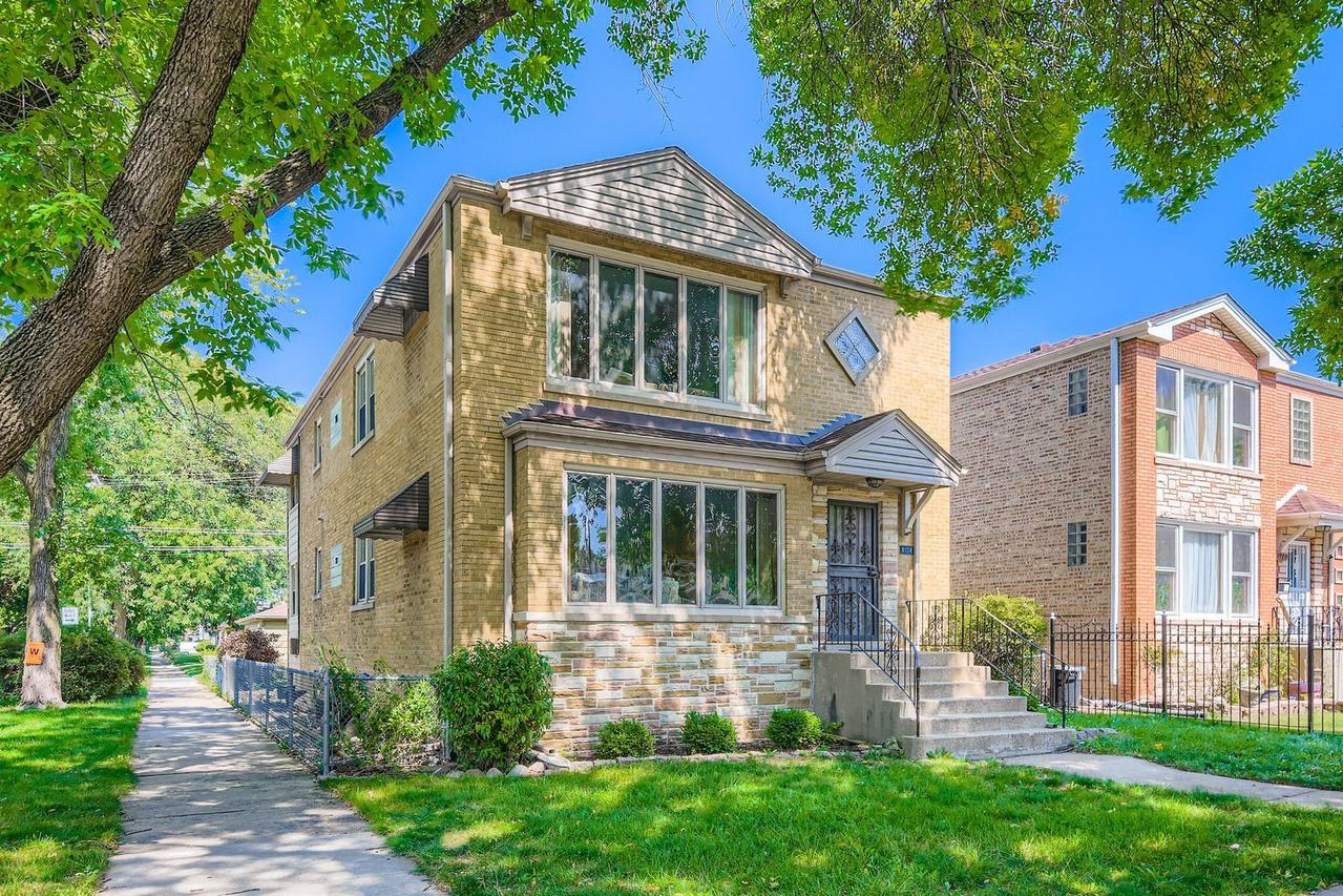 4924 W Montrose Ave., Chicago, IL 60641