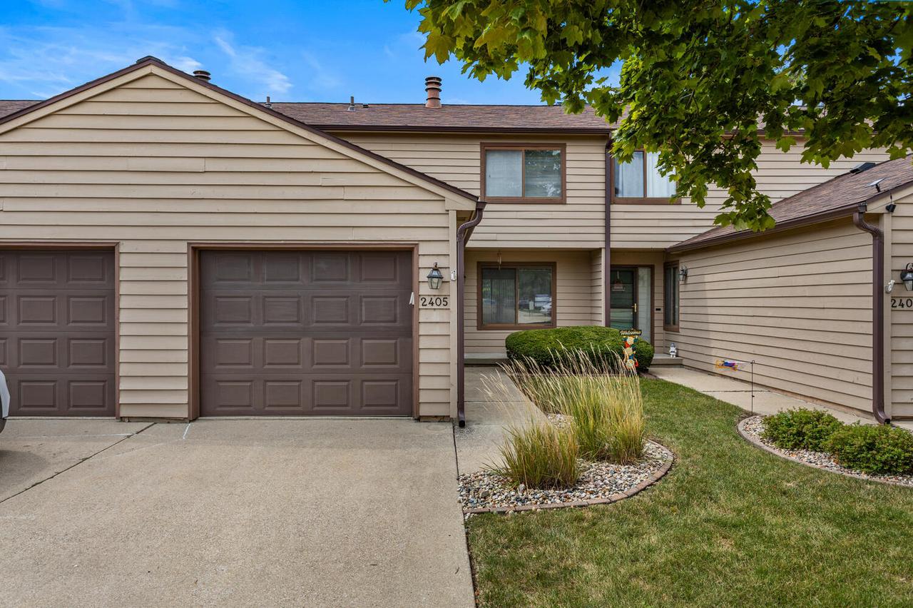 2405 Morrissey Park Dr., Champaign, IL 61821