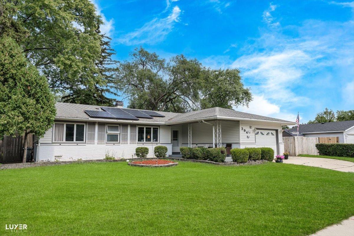 394 E Elk Grove Blvd., Elk Grove Village, IL 60007