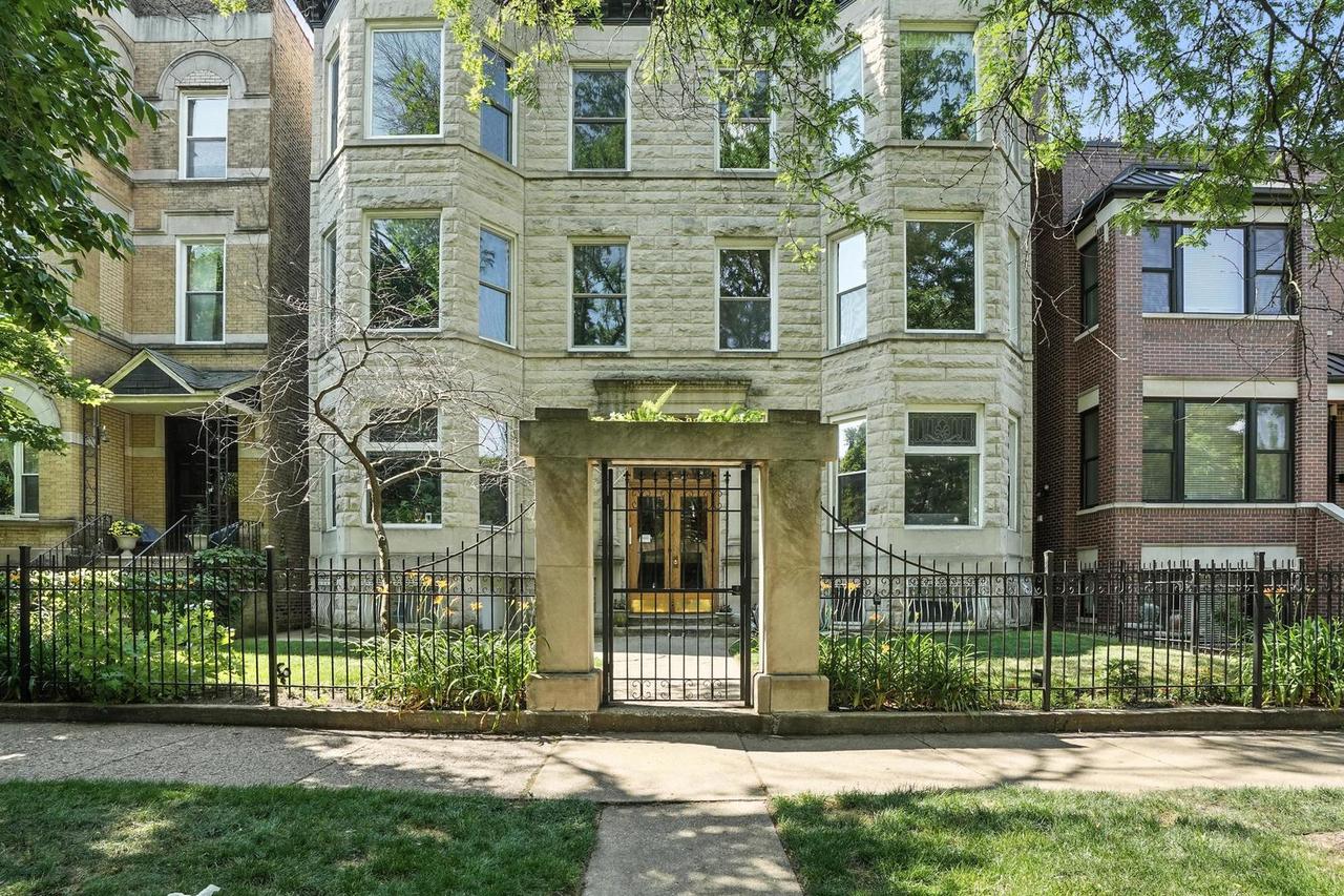 1431 W Cuyler Ave. #1S, Chicago, IL 60613