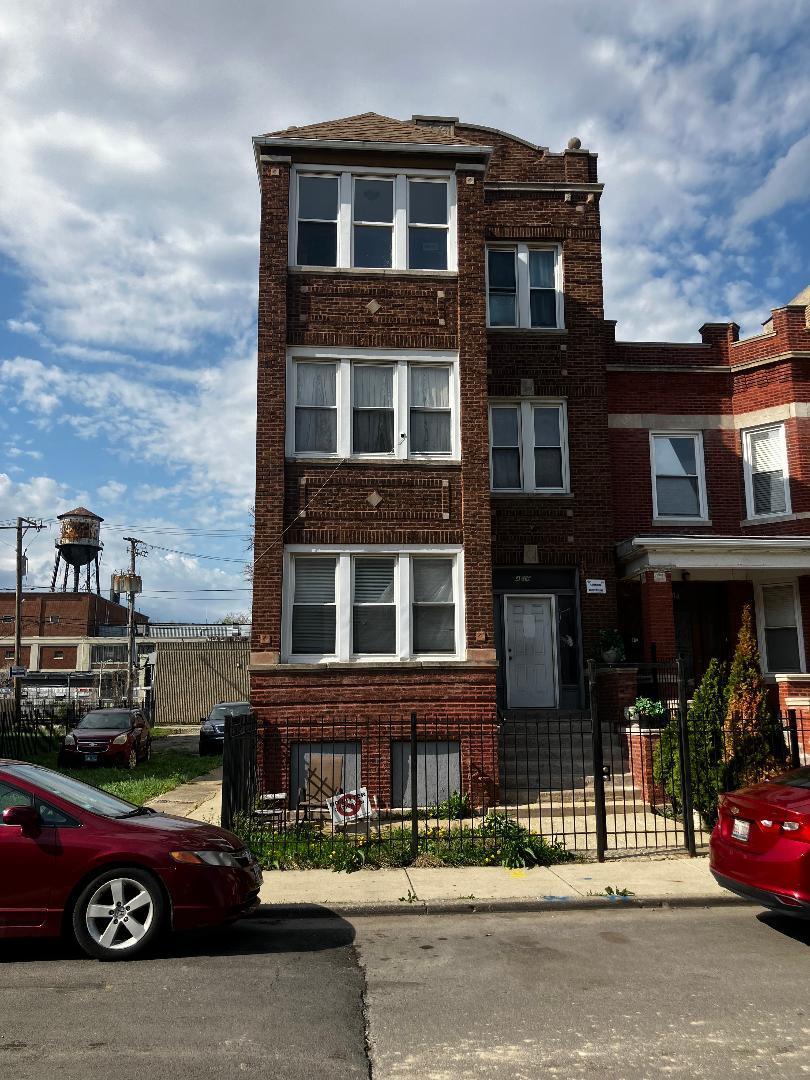4016 W Grenshaw St., Chicago, IL 60624