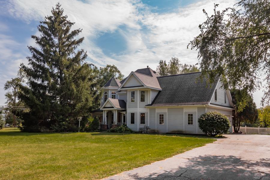 6107 Coachlight Rd., Crystal Lake, IL 60012