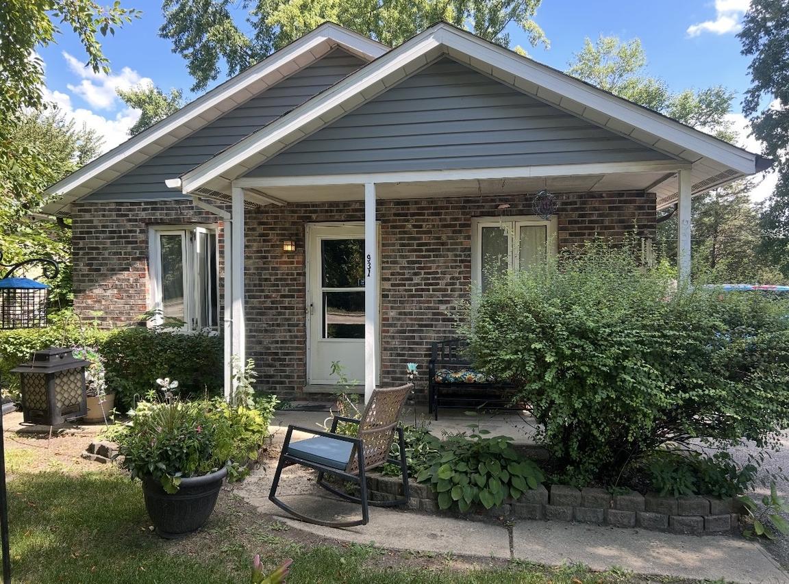 931 N Fairfield Rd., Round Lake Beach, IL 60073