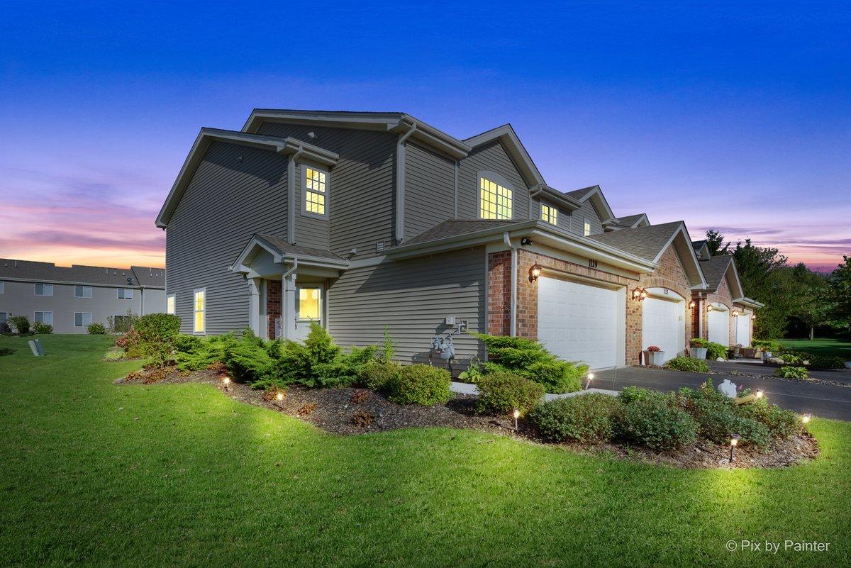 1129 Amber Dr., Cary, IL 60013