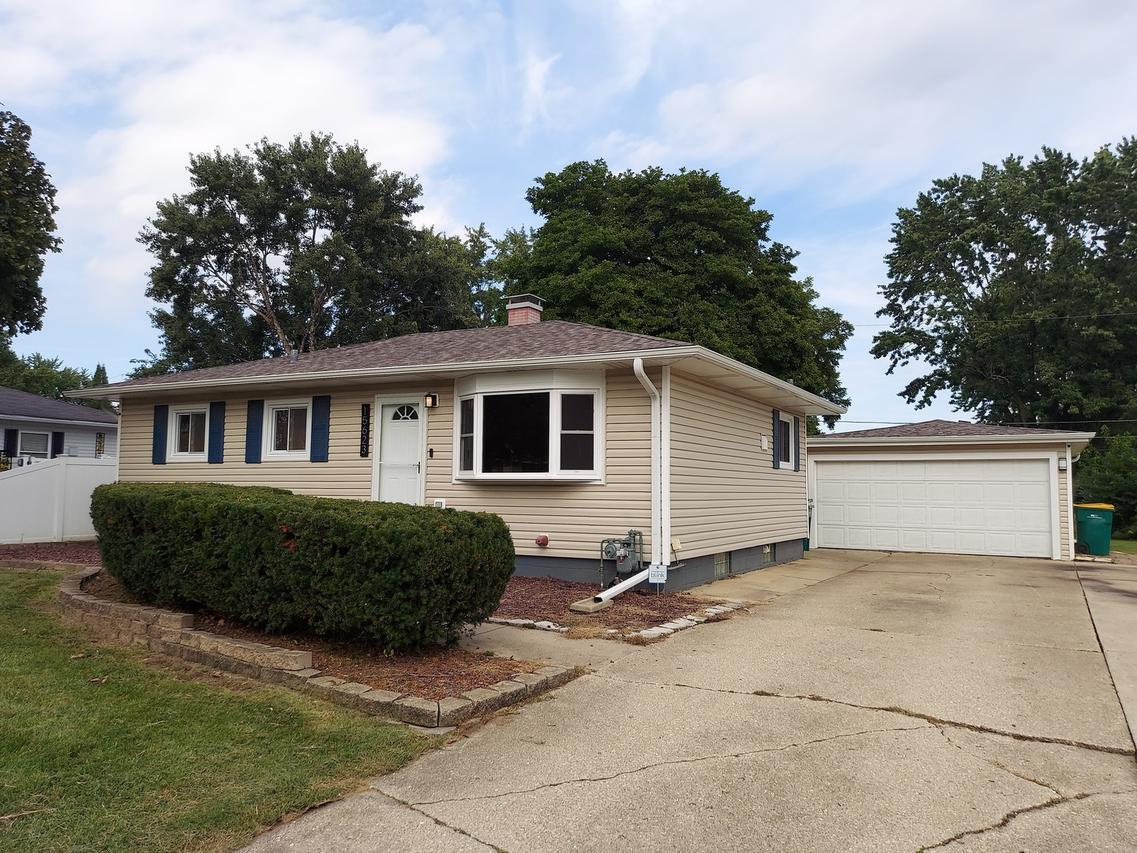 15623 S Frederick Ave., Plainfield, IL 60544
