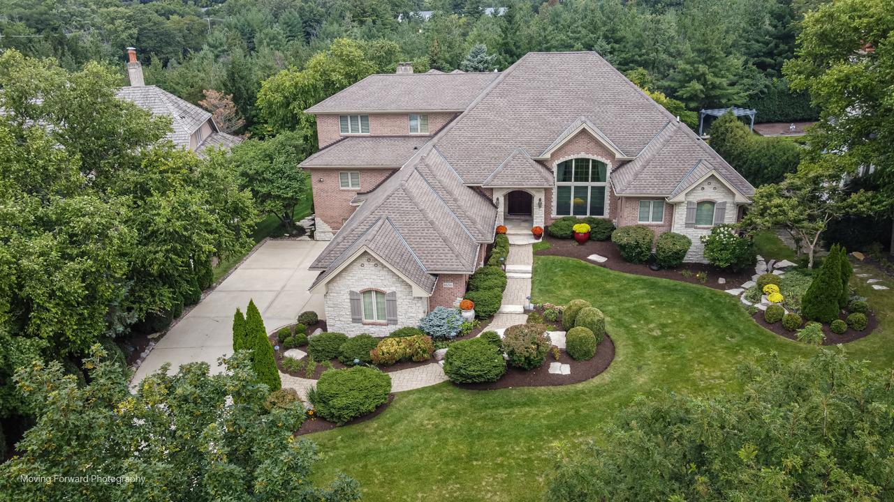 8656 Johnston Rd., Burr Ridge, IL 60527