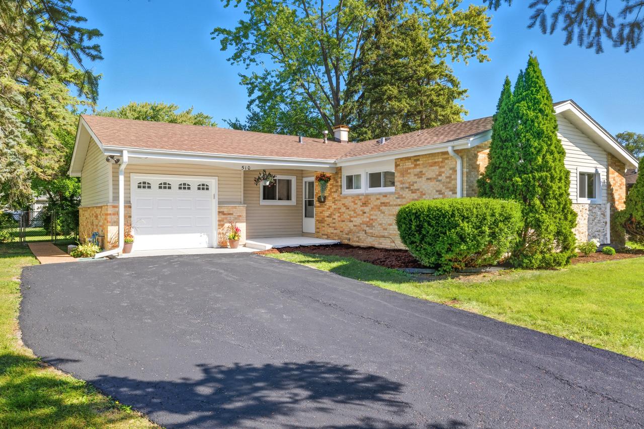 510 Milan Ln., Hoffman Estates, IL 60169