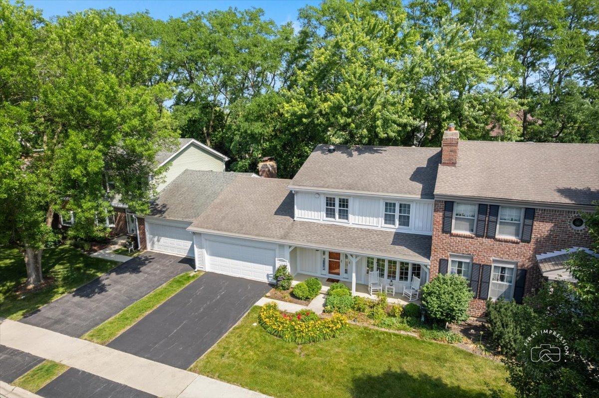 1519 Wedgefield Cir., Naperville, IL 60563