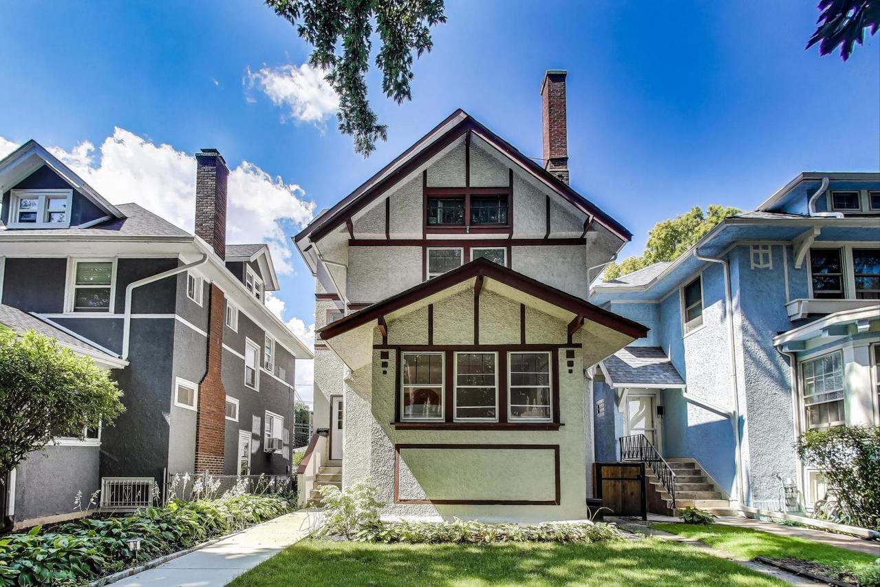 6628 N Bosworth Ave., Chicago, IL 60626