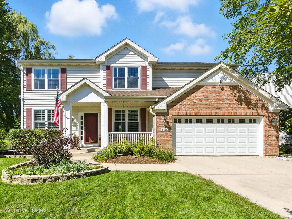 1432 Hartsburg Ln., North Aurora, IL 60542
