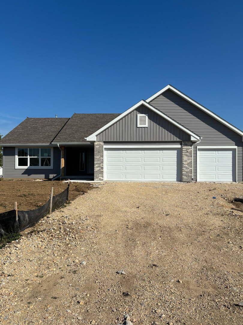 1103 Frosty Morning Dr., Davis Junction, IL 61020