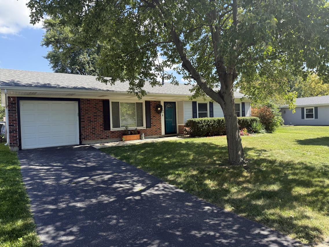 230 Delaware Dr., Bolingbrook, IL 60440