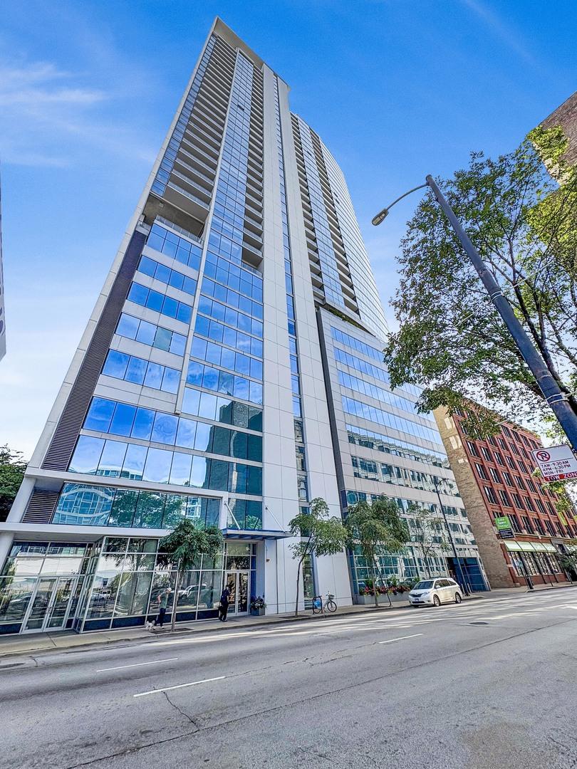 303 W Ohio St. #3405, Chicago, IL 60654
