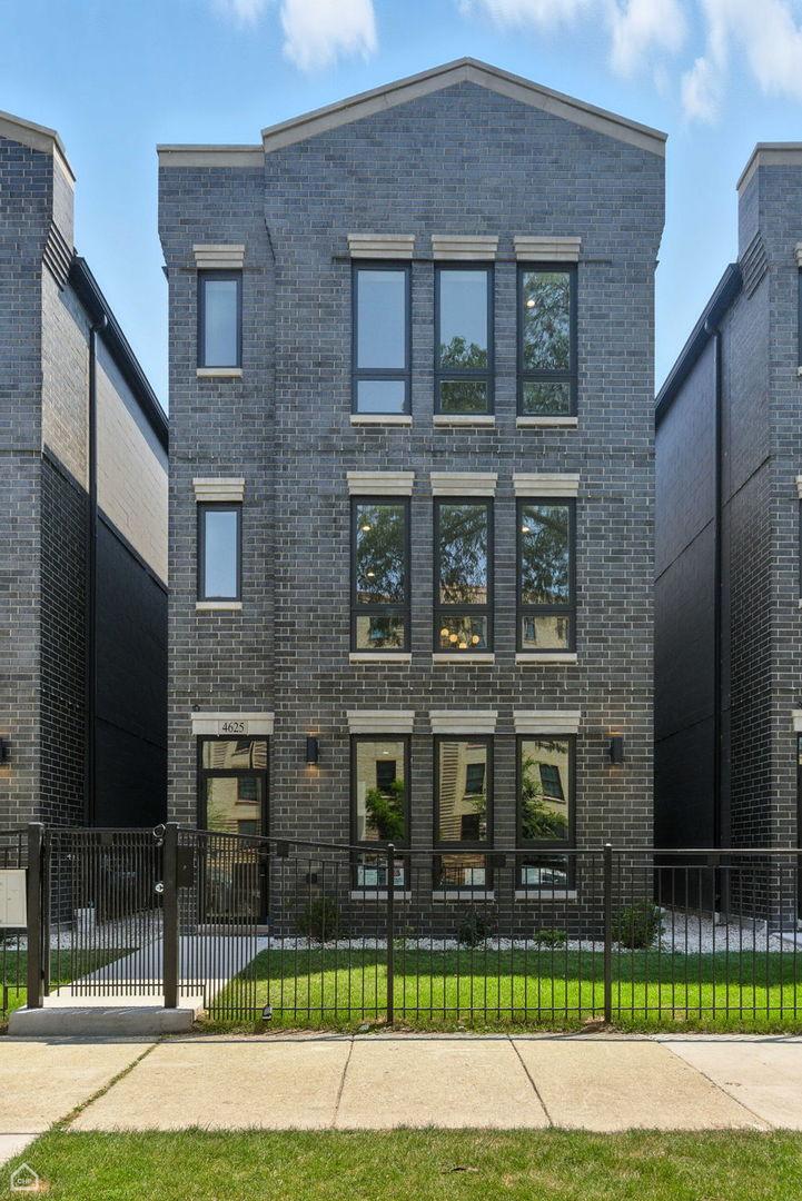 4625 S Michigan Ave., Chicago, IL 60653