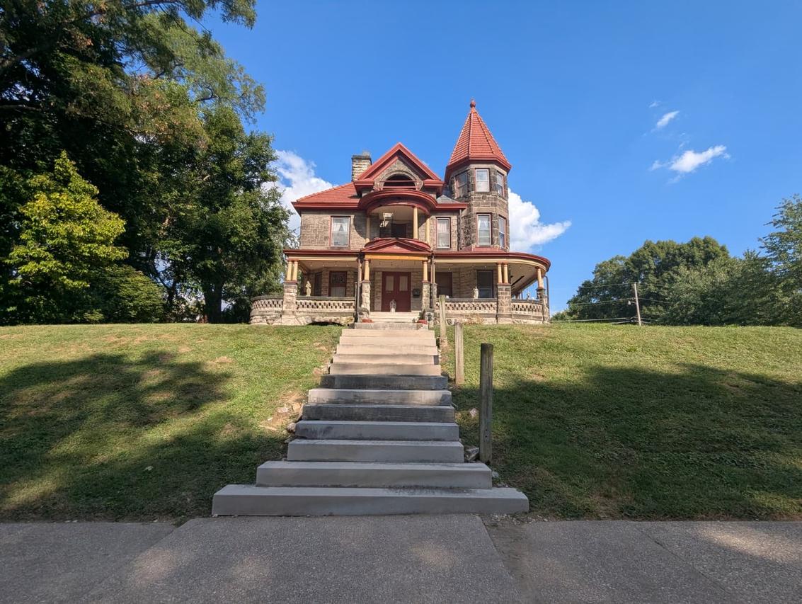 1635 20th St., Rock Island, IL 61201