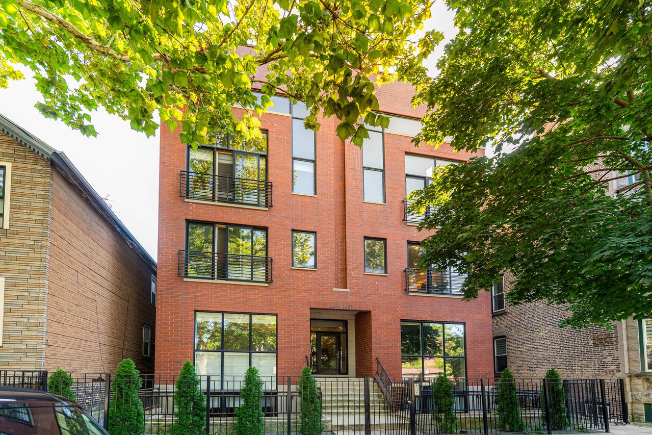 1653 W Huron St. #2W, Chicago, IL 60622