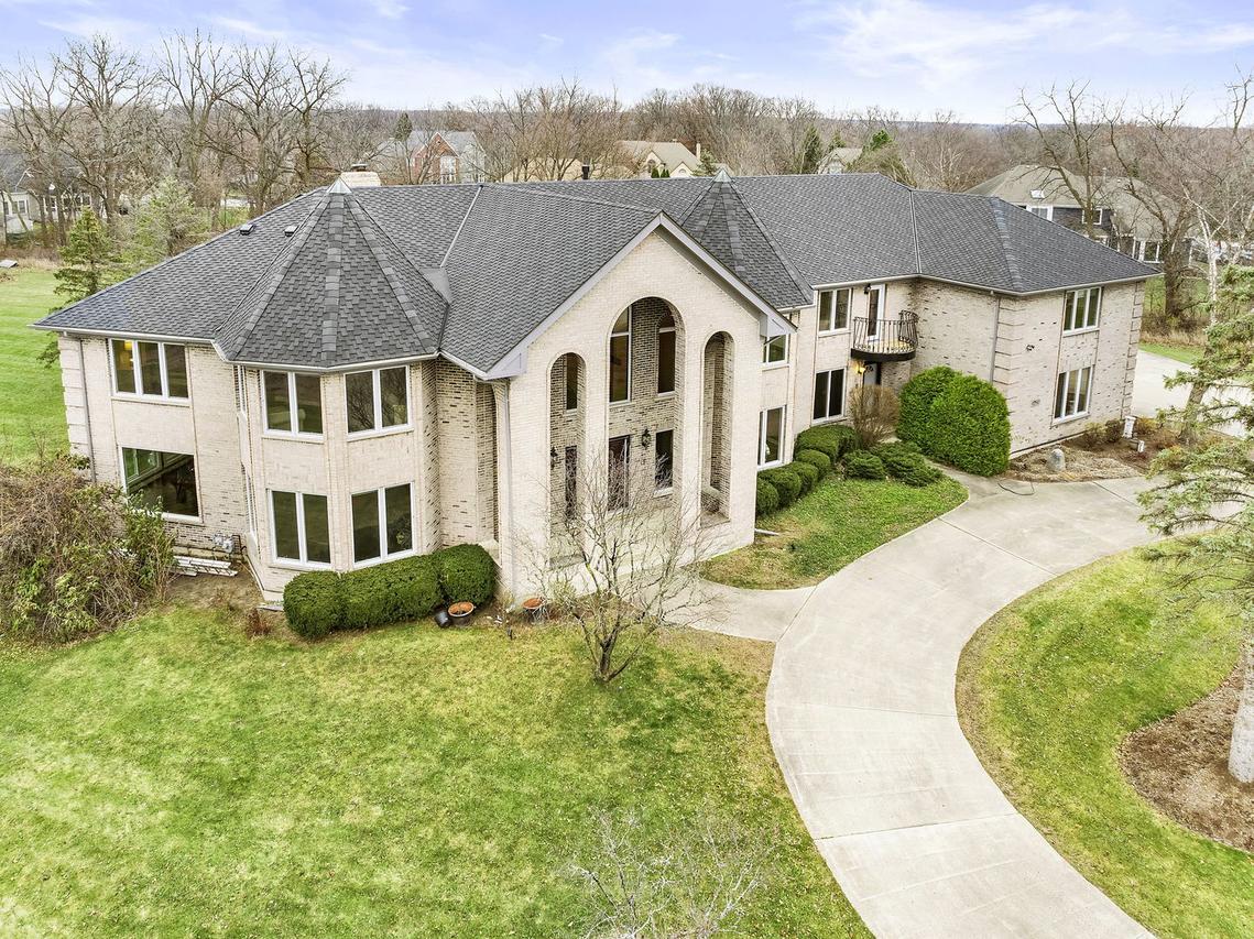 5N259 Wilton Croft Rd., St. Charles, IL 60175