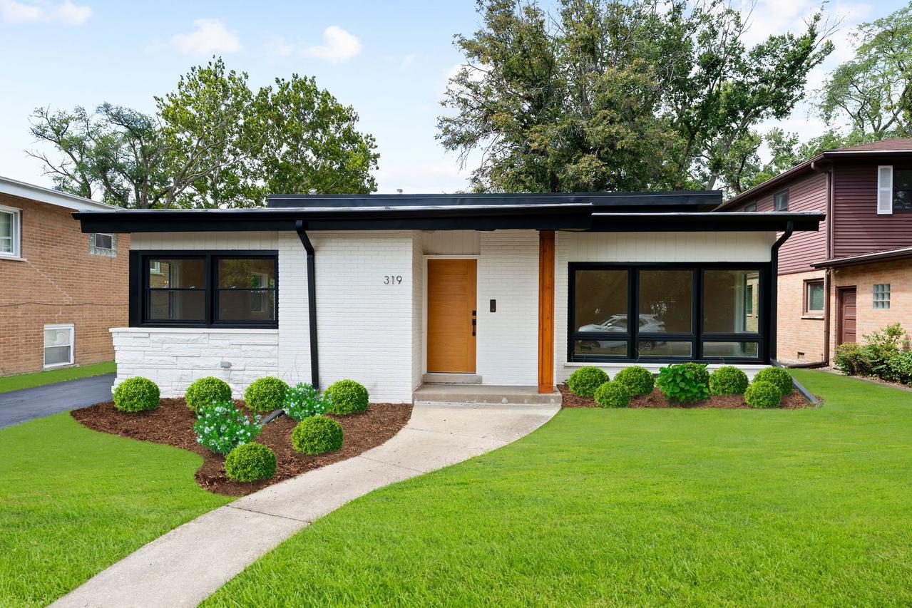 319 Kilpatrick Ave., Wilmette, IL 60091