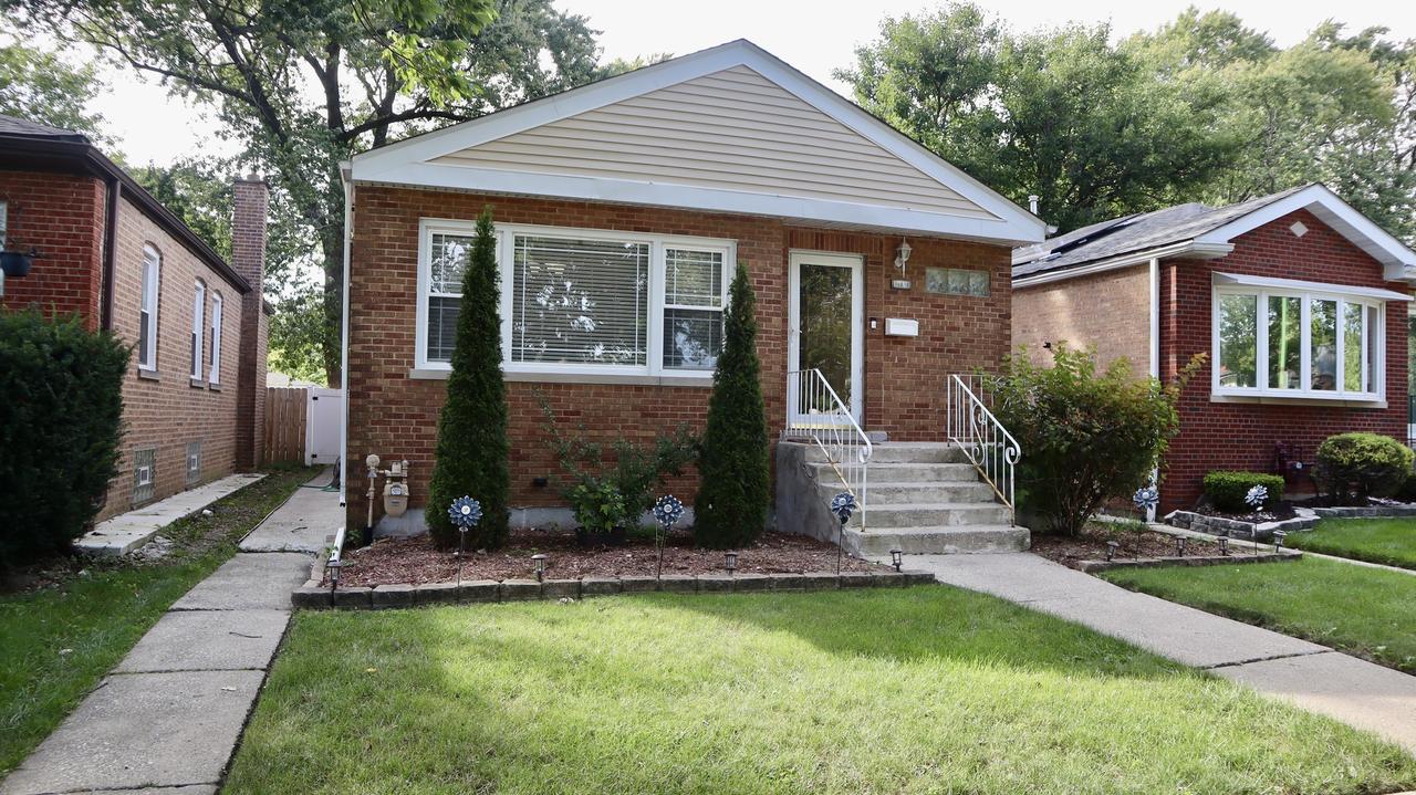 11836 S Hale Ave., Chicago, IL 60643