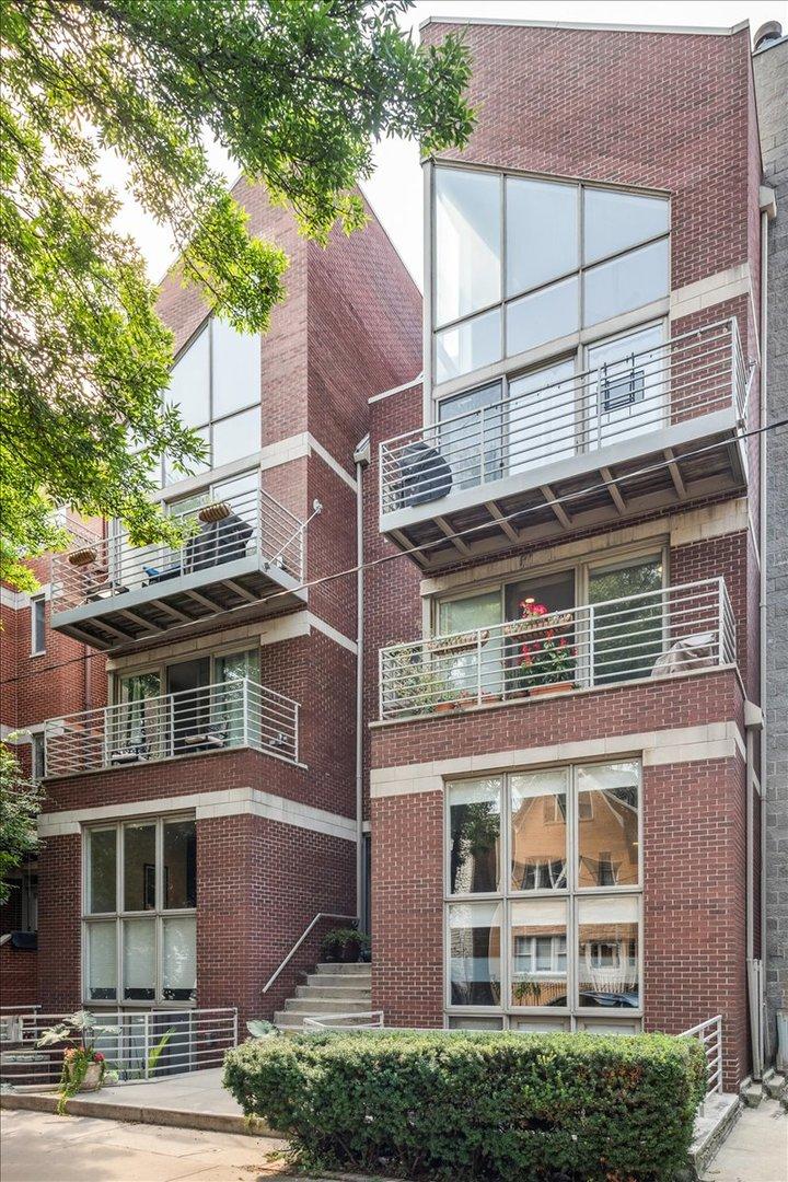 854 N Marshfield Ave. #3N, Chicago, IL 60622