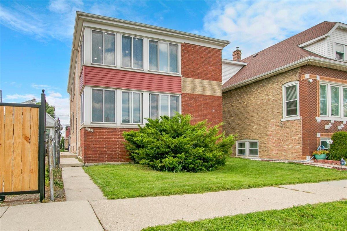 5532 S Kilbourn Ave., Chicago, IL 60629
