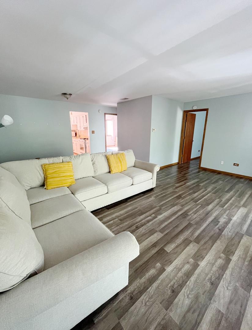 6252 S Mason Ave. #3B, Chicago, IL 60638