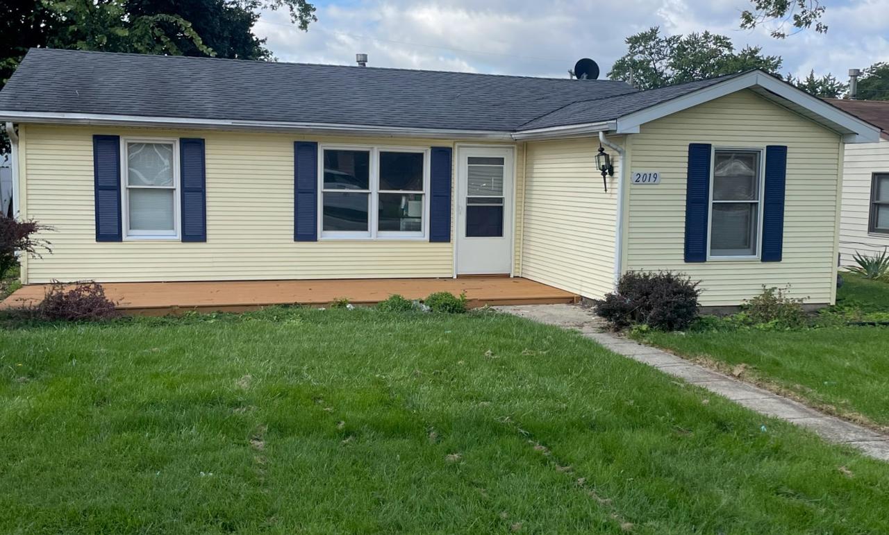 2019 Greengold St., Crest Hill, IL 60403
