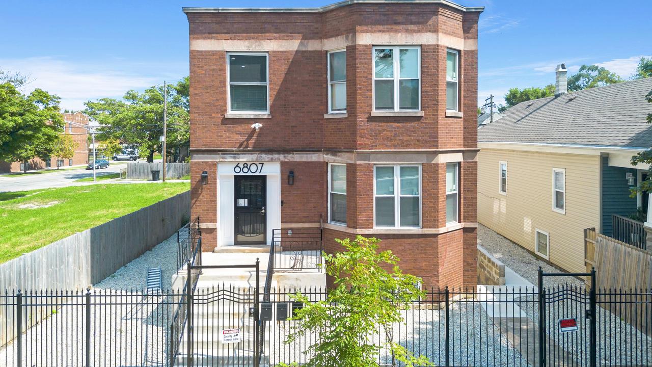 6807 S Paulina St., Chicago, IL 60636