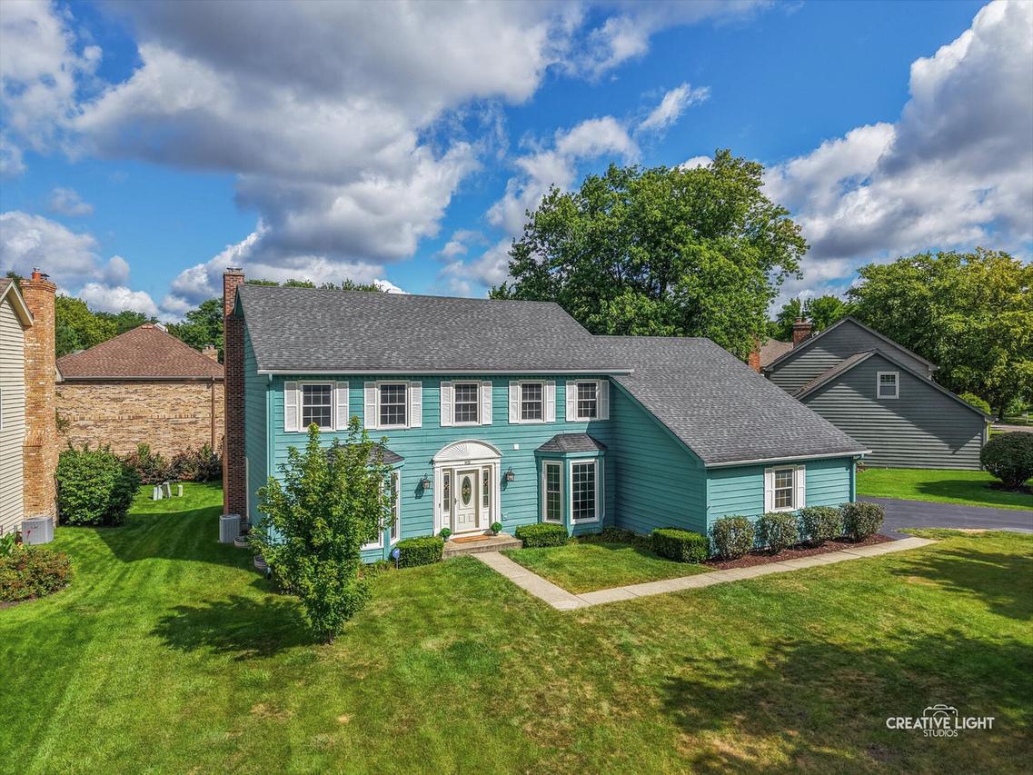 1423 Meander Dr., Naperville, IL 60565