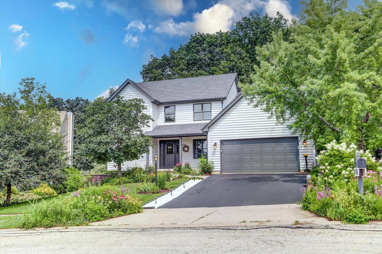 1317 Winslow Cir., Woodstock, IL 60098