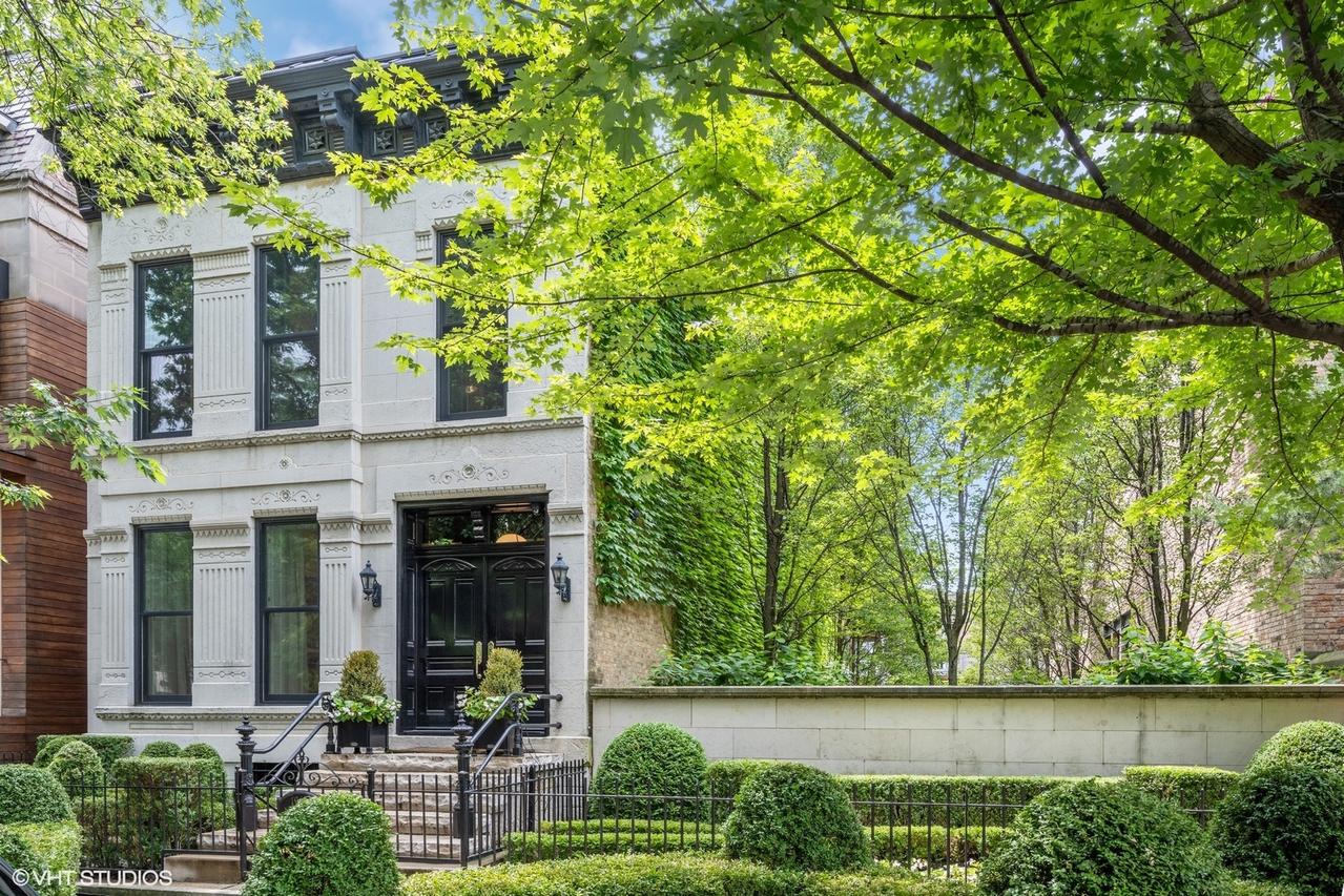 1964 N Burling St., Chicago, IL 60614