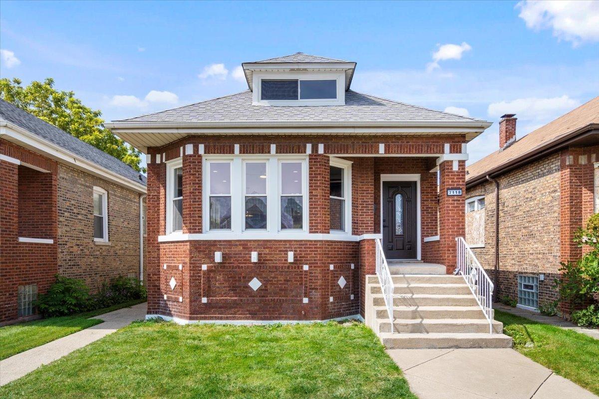 7118 S Claremont Ave., Chicago, IL 60636