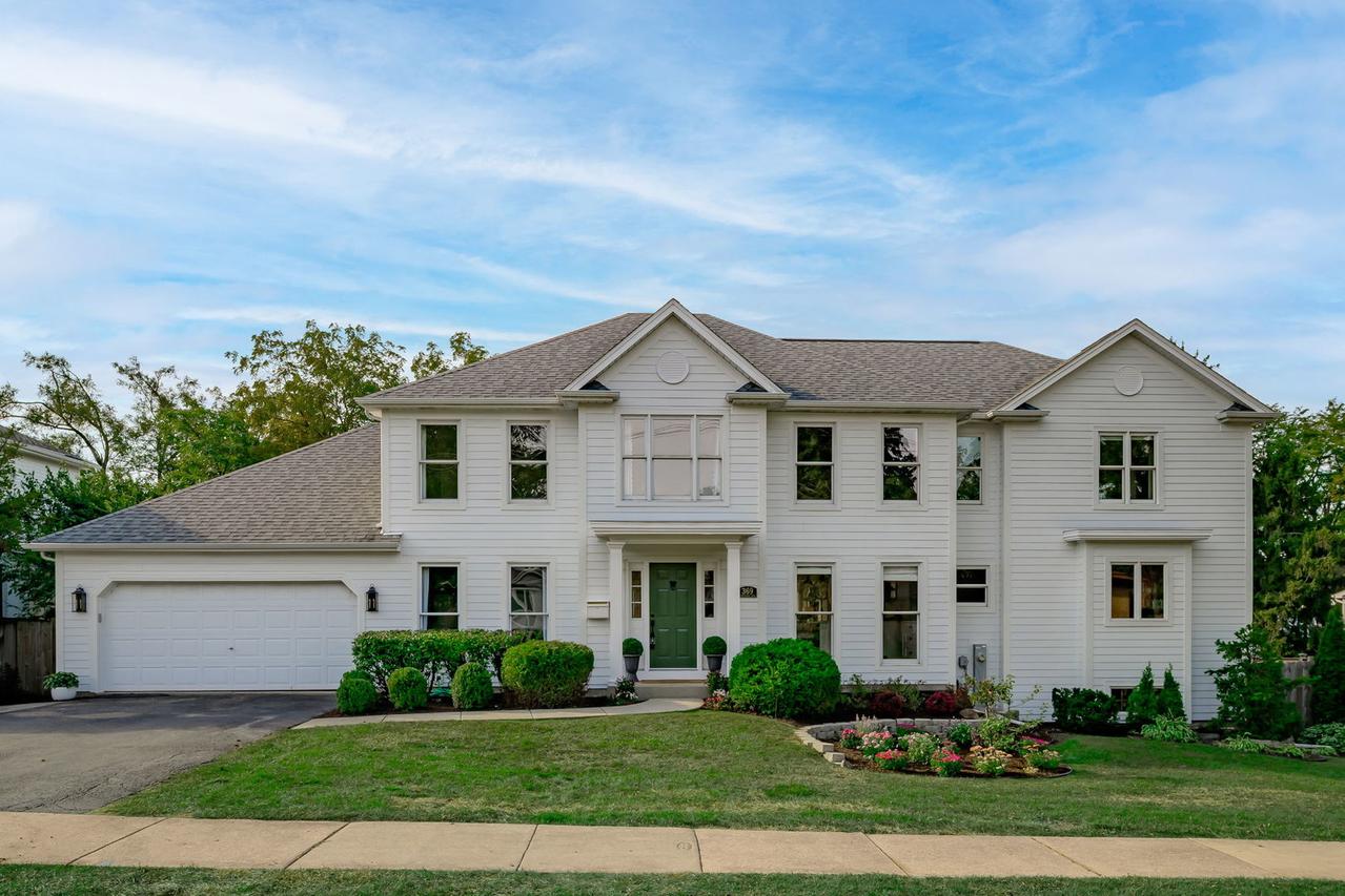 369 Hawthorne Blvd., Glen Ellyn, IL 60137