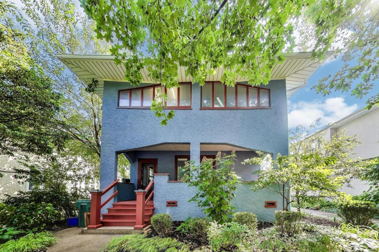 708 Carpenter Ave., Oak Park, IL 60304