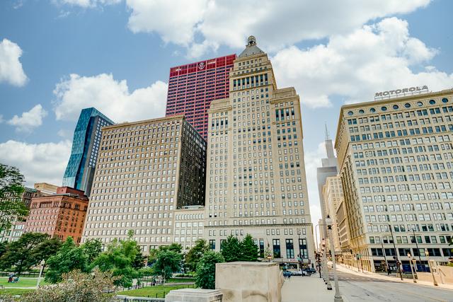 310 S Michigan Ave. #2111, Chicago, IL 60604