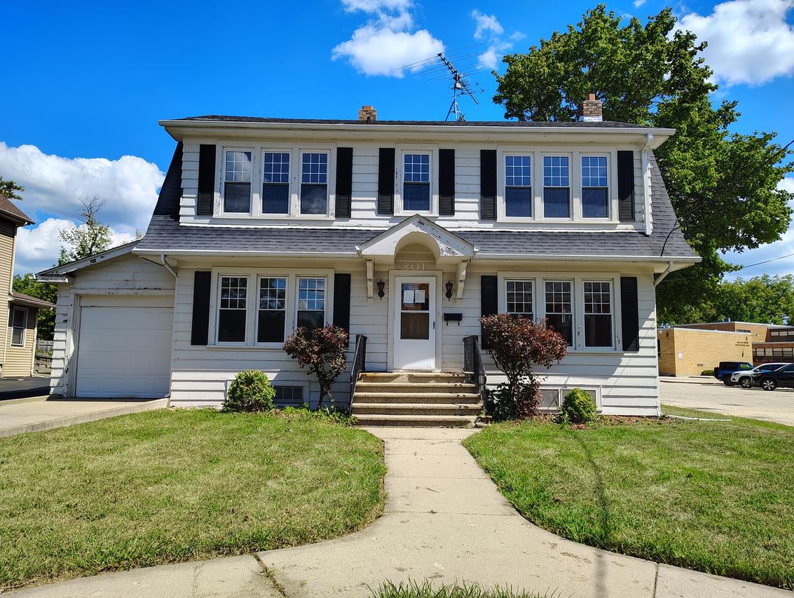 801 Main St., Antioch, IL 60002