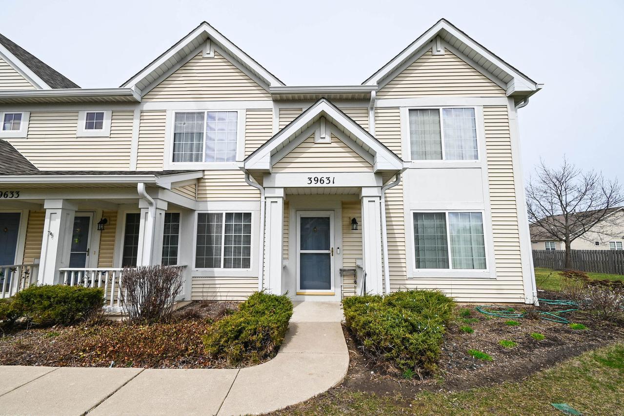 39631 N Warren Ln., Beach Park, IL 60083
