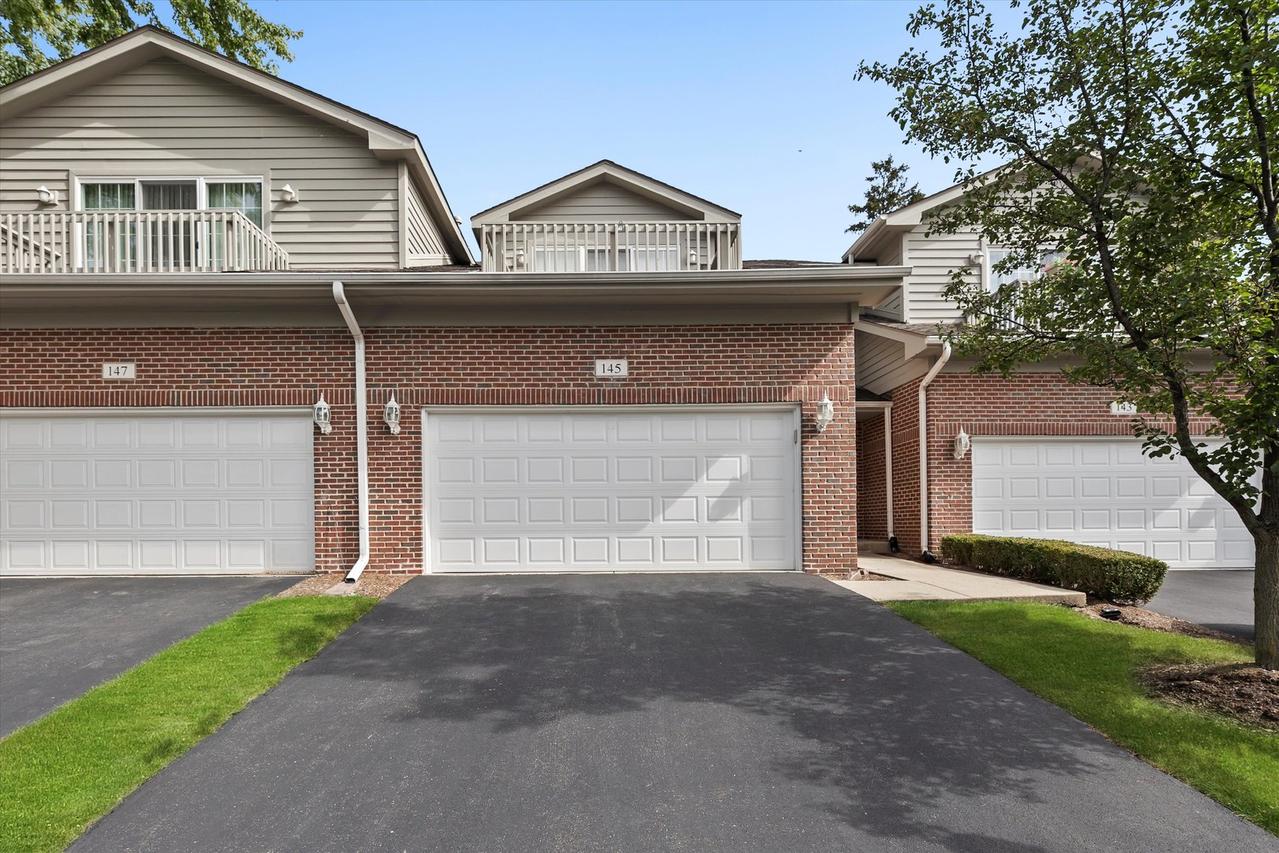 145 Willow Creek Ln., Willow Springs, IL 60480