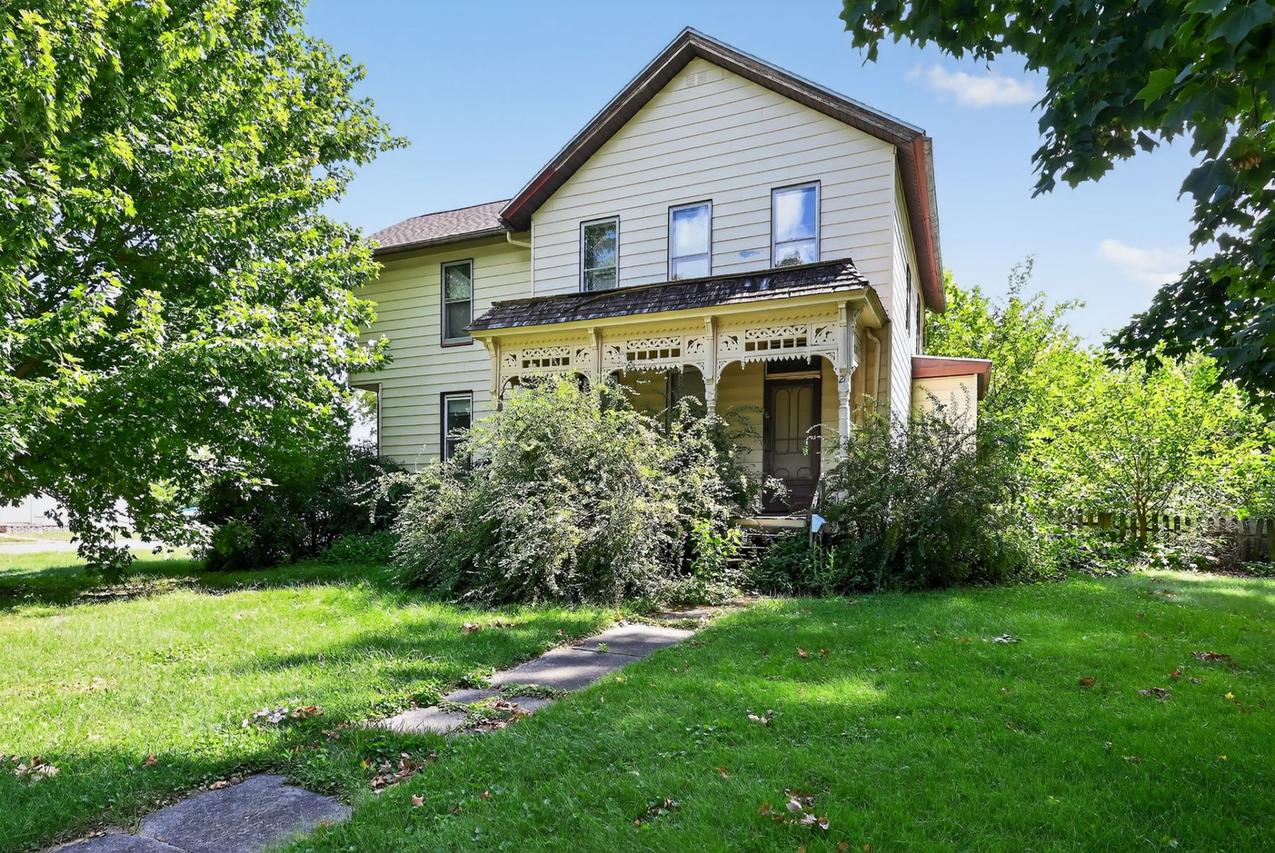 21 N Gosse Blvd., Princeton, IL 61356