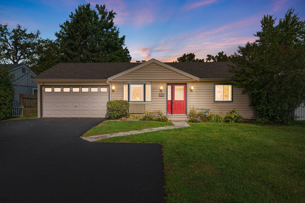 188 Oakwood Dr., Antioch, IL 60002