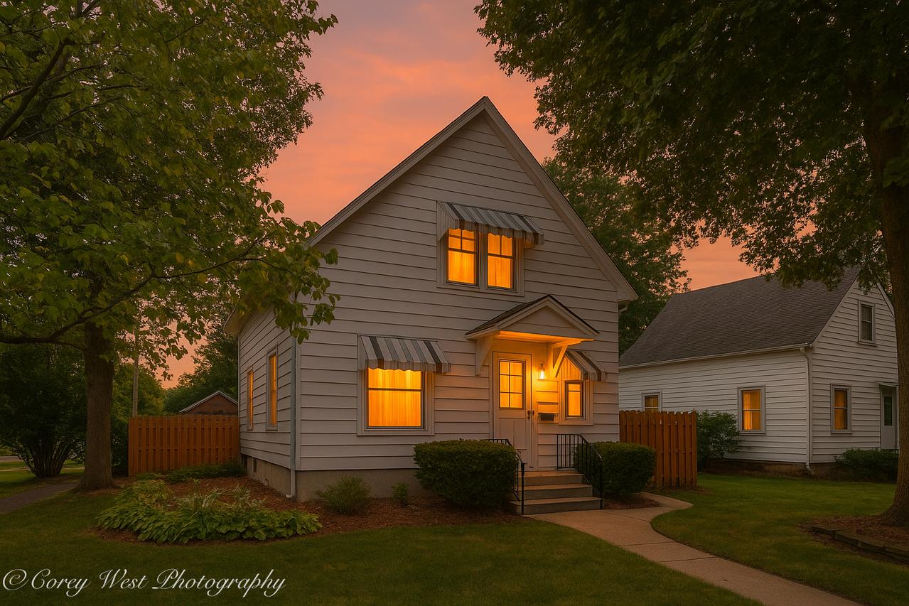 928 N 14th St., Dekalb, IL 60115