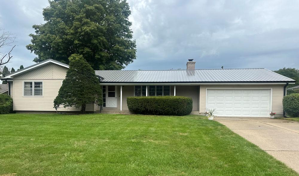122 Shirley Ave., Rochelle, IL 61068