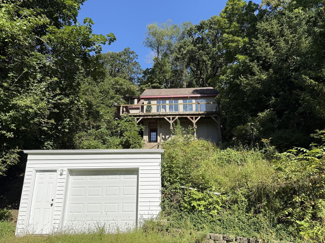 1226 Pioneer Rd., Algonquin, IL 60102