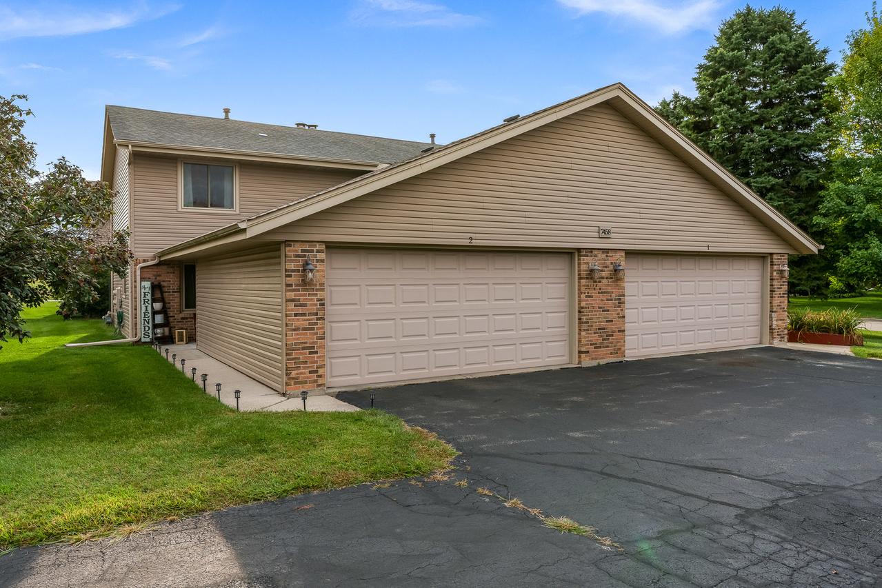 7458 Colosseum Dr. #2, Rockford, IL 61107